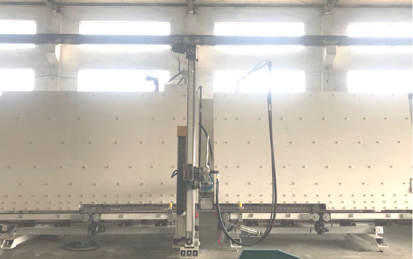 3 veya 4 taraflı Basamak Camı İçin Otomatik Yalıtım Camı Sızdırmazlık Robotu Makinesi