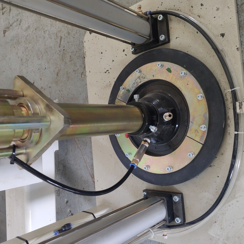 Yüksek çözünürlüklü Dokunmatik Ekranlı CNC İzoleli Cam İçi Boş Cam Sızdırmazlık Robotu Kaplama Makinesi