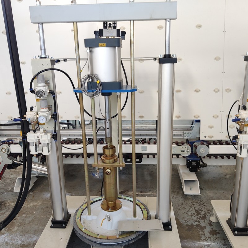 Mastik Yayılma İşlemi İçin Otomatik Dikey Çift Cam İzoleli Cam Sızdırmazlık Robotu Makinesi