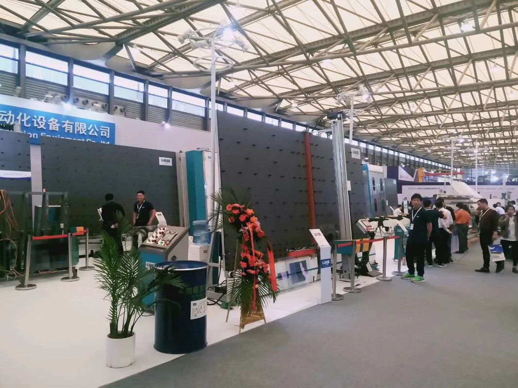 Argon Gazı ile Dolu İki Adet IGU 19mm Isıcam Üretim Hattı Bir Kez