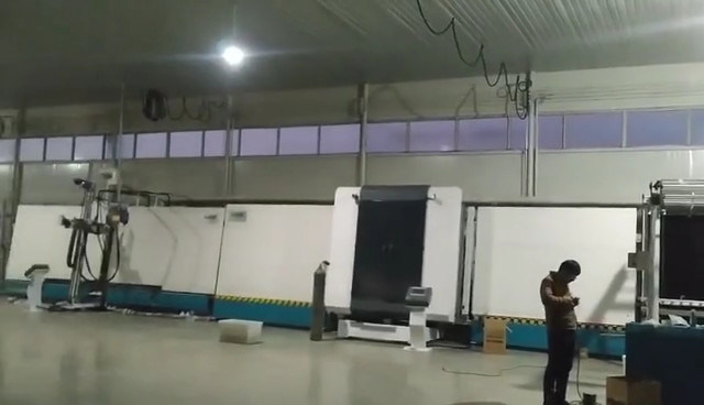 5 + 18A + 5 Yalıtım Camı İçin Otomatik Dikey Çift Cam Üretim Hattı Makineleri